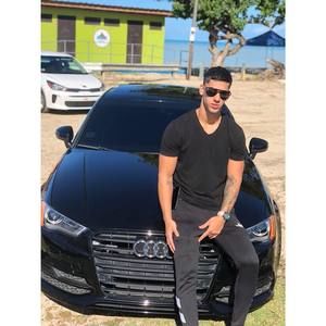 Meet your Posher, Luis